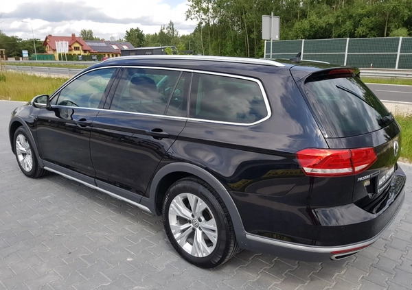 Volkswagen Passat cena 84000 przebieg: 165000, rok produkcji 2016 z Włodawa małe 781